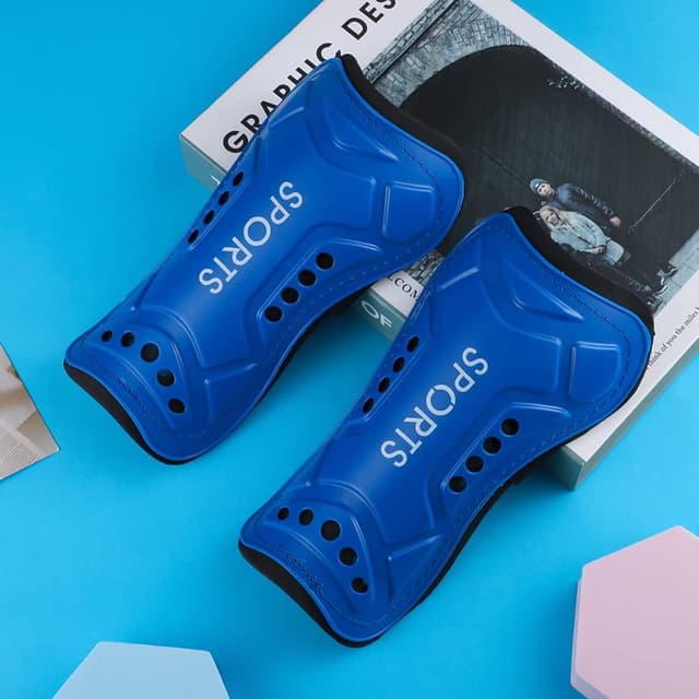 Detalle de Yoosso Kids shin pads for football 10 x 19 cm