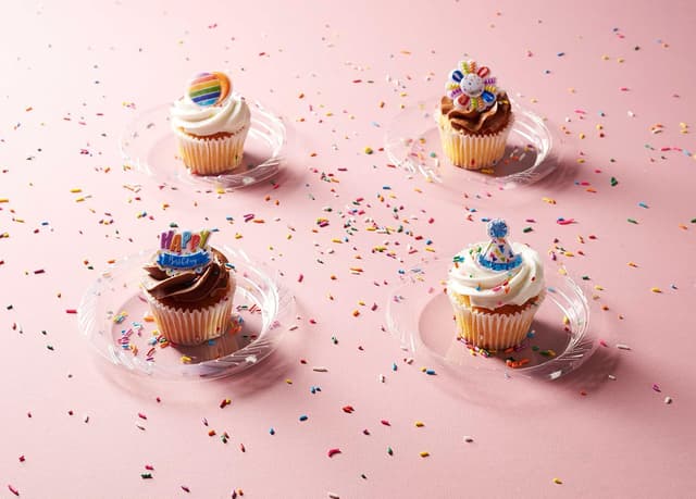 Detalle de Munfix Clear Plastic Plates Set (6-Inch) — 200 Disposable Dessert/Appetizer Plates for Parties & Events