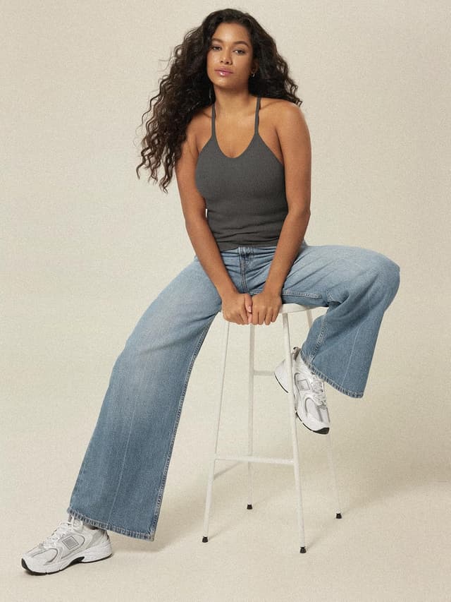 Detalle 1 de ODODOS Women’s Crop 3-Pack Seamless Rib-Knit Camisole Crop Tank Tops