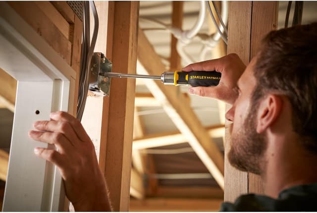 Detalle de STANLEY FMHT0-62690 cacciavite a cricchetto 12 inserti