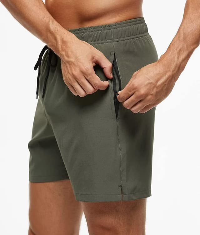 Detalle de YuKaiChen Men’s Quick-Dry Swim Shorts with Mesh Lining and Zipper Pockets