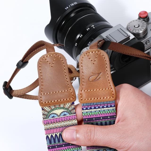 Detalle de Padwa Lifestyle Camera Strap 1.5" Soft Nylon & Crazy Horse Cowhide – adjustable cotton woven camera strap for SLR and mirrorless