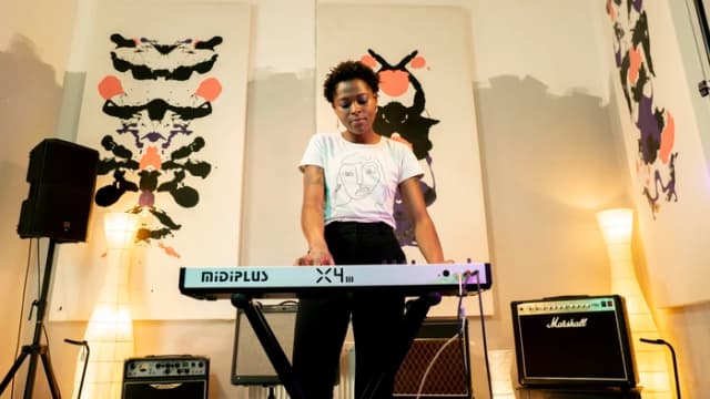 Thumbnail 2 de Midiplus X4 III Tracktion Edition Weiß 🎹