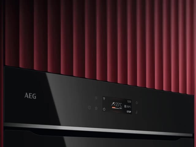 Detalle de AEG TE7PB63ZAB Einbaubackofen mit MealAssist