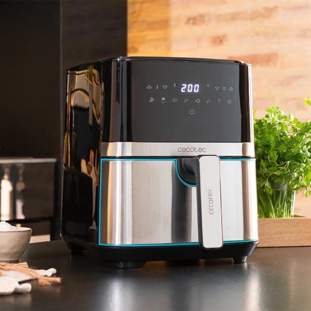 Detalle de Cecotec Cecofry Full Inox Pro 5500 sin aceite de 5,5 L con accesorios