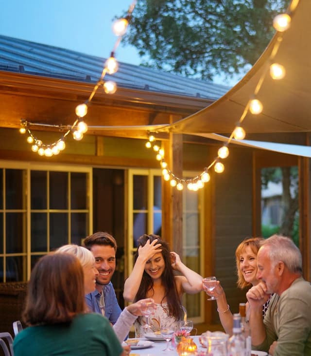 Detalle 2 de JEYMORKEY Catena luci da esterno giardino con lampadine LED G40, 45 m e telecomando, IP44