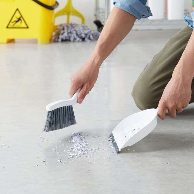 Thumbnail 6 de Amazon Basics Mini Brush and Dustpan, 2-pack 🧹