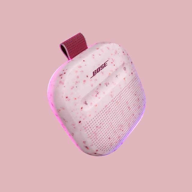 Detalle 2 de Bose SoundLink Micro (2. Gen.) – tragbarer Bluetooth-Lautsprecher mit bis zu 12 Stunden Akku, IP67 & Stereo/Party-Mode