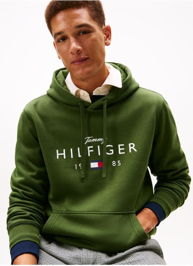 Detalle de Tommy Hilfiger men’s Brand Love Big Hilfiger pullover hoodie (MW0MW41427)