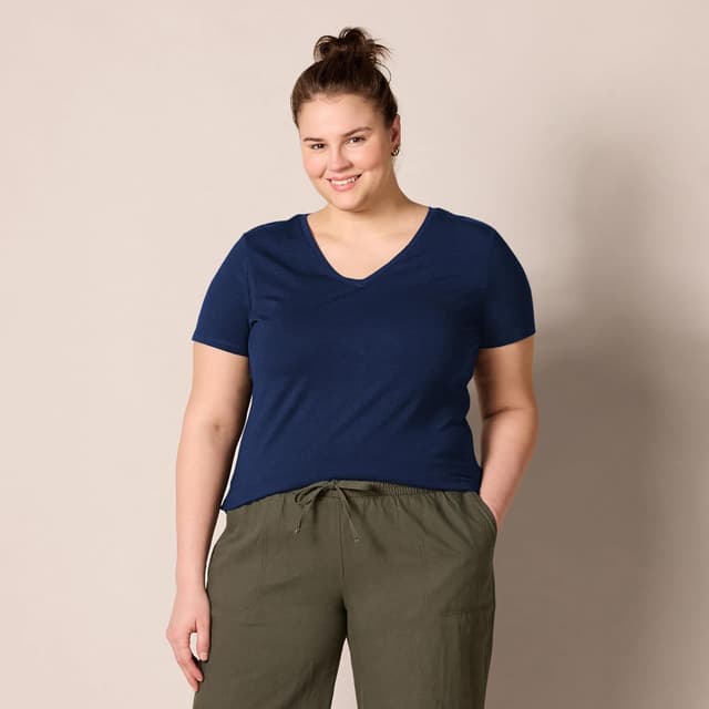 Detalle 2 de Amazon Essentials T-shirt femme à manches courtes coupe standard (col en V) – packs multiples