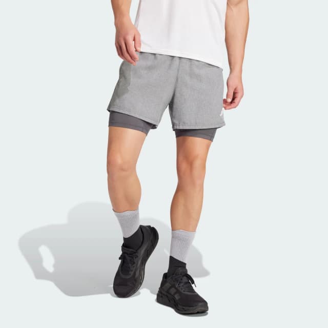 Detalle de Own the Run CLIMACOOL 2-in-1 5-Pocket Shorts