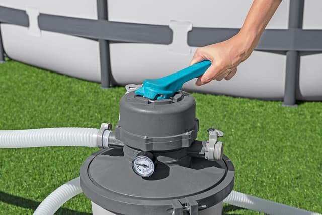 Detalle 1 de Pompe de filtration à sable Bestway pour piscine hors sol, 3 596 L/h (gris/vert)