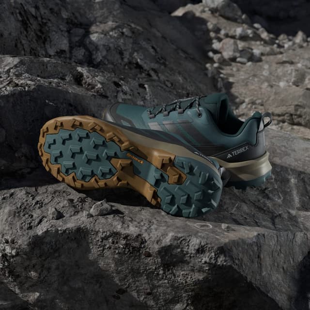 Detalle de Adidas Terrex Skychaser Ax5, zapatilla de senderismo