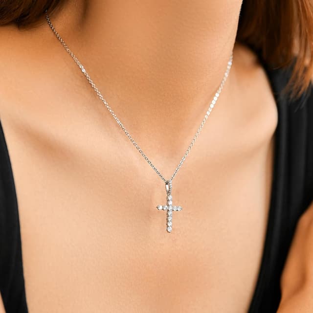 Detalle de Kenivira Kreuz Kette für Damen (Silber) mit Kreuz-Anhänger – Halskette mit Verlängerung