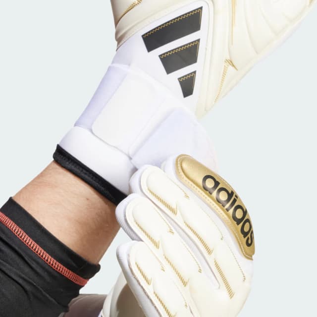 Detalle de Adidas Copa Pro Goalkeeper Gloves (guantes de portero) en blanco