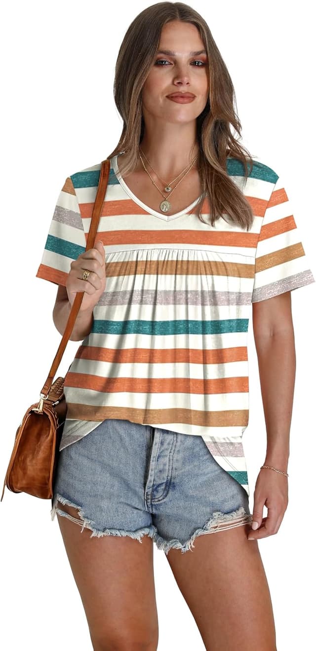 Detalle de WEESO Women’s V-Neck Pleated Short Sleeve T-Shirt Dressy Casual Top