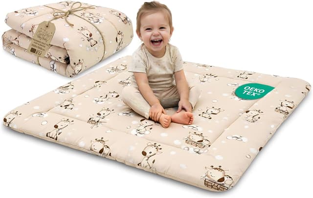Detalle de Totsy Baby tapis d’éveil 100 cm en coton, pliable et lavable (certificat Oeko-Tex) – motif girafes