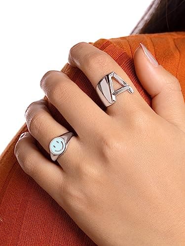 Detalle de SINGULARU Anillo Smiley Sky esmaltado azul único 💍