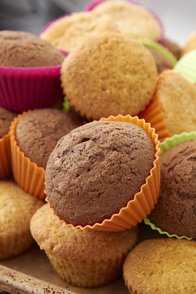 Detalle de Lékué Cupcake-Form aus Silikon, mehrfarbig, 10 cm – 6-teiliges Cupcake-Set