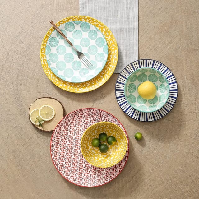 Detalle de Selamica 12-Piece Ceramic Dinnerware Set (Plates & Bowls) for 4, Scratch-Resistant, Assorted Colors