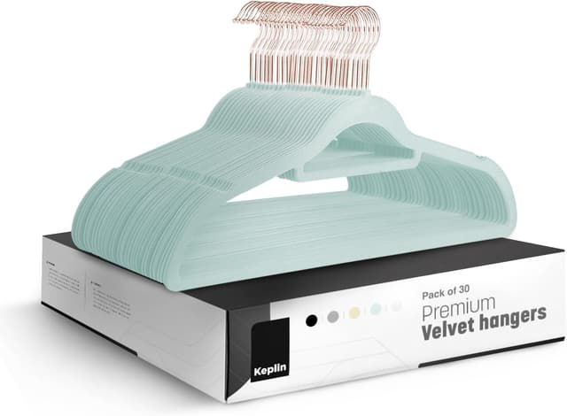 Detalle de KEPLIN Velvet Hangers 30 Pack with Tie Bar and 360° Hook (Non-slip, Space-saving) – Mint Green