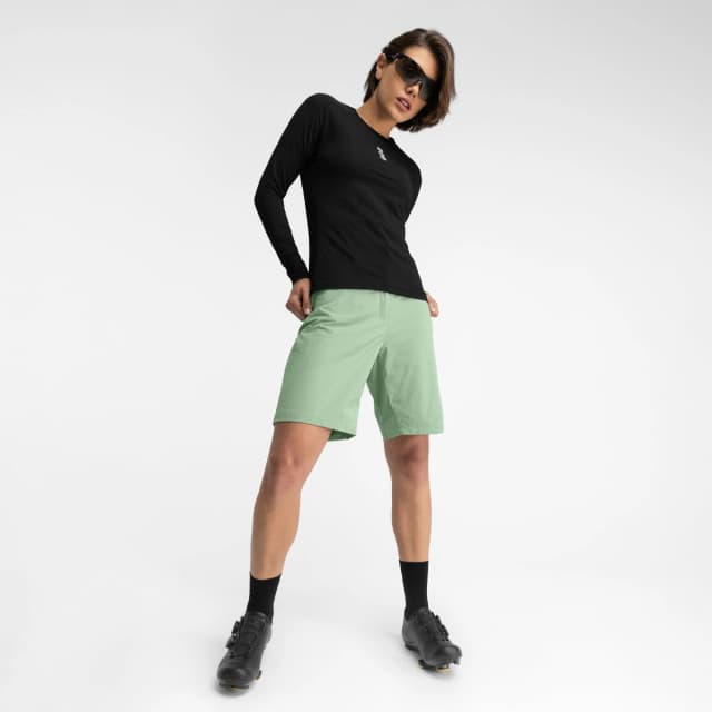 Detalle de Siroko Gravel-Short-W pantalón corto gravel mujer