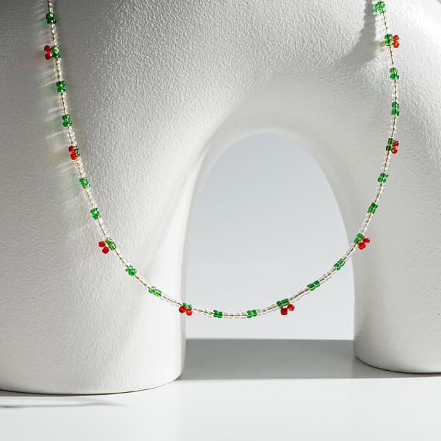 Detalle de TINGN bunte Perlenkette für Damen, handgefertigt im Boho-Stil – verstellbar mit Herz-Motiv