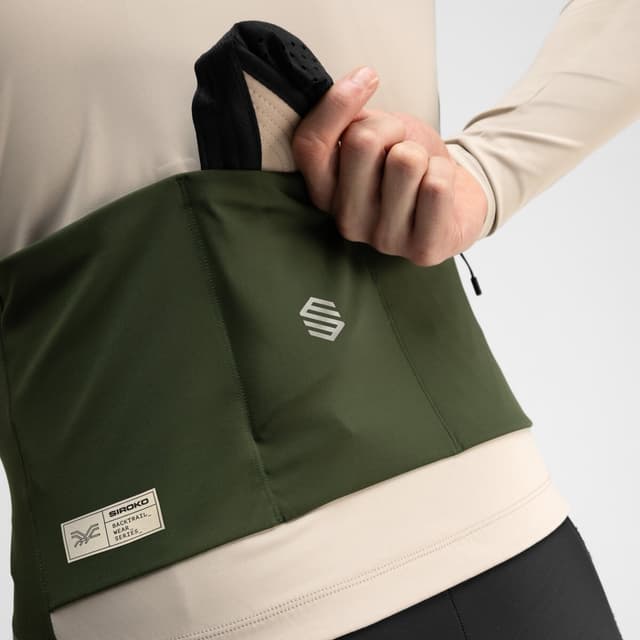 Detalle 2 de Siroko GM3 Maillot gravel manga larga