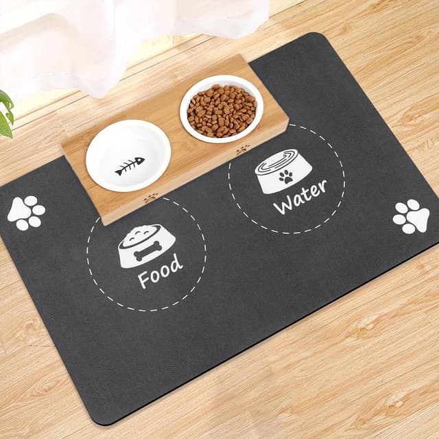 Detalle de Mavicen Cat & Dog Feeding Mat (30 x 50cm) – Absorbent, Non-Slip and Waterproof Placemat for Food & Water (Dark Grey)