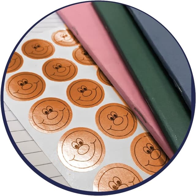 Detalle 2 de Sticker Solutions lot de 180 autocollants doré/argenté/bronze (25 mm)