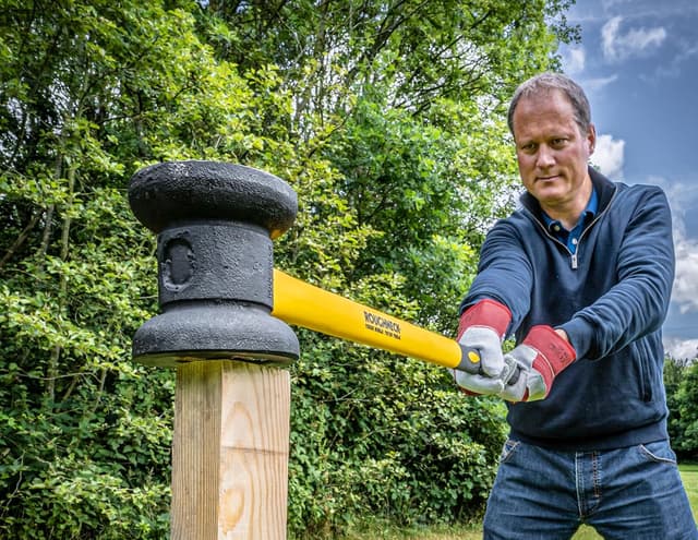 Detalle de Roughneck 64-767 Fibreglass Handle Fencing Maul (10 lb) with TPR soft-grip