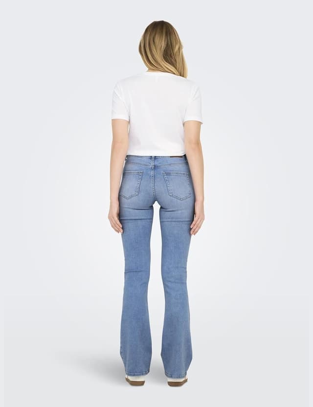 Detalle de ONLY Female Flared Fit Jeans ONLBLUSH mit mittlerer Taille – Jeans im Flared-Stil