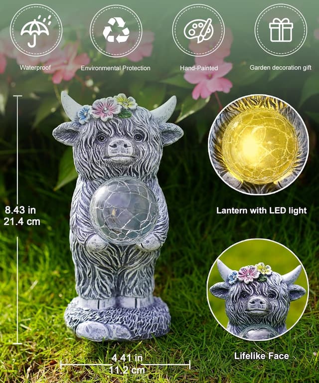 Detalle de Yeomoo Highland Cow Gartenfigur mit Solar-Lampen und Glasball – wetterfeste Deko für Balkon, Terrasse & drinnen