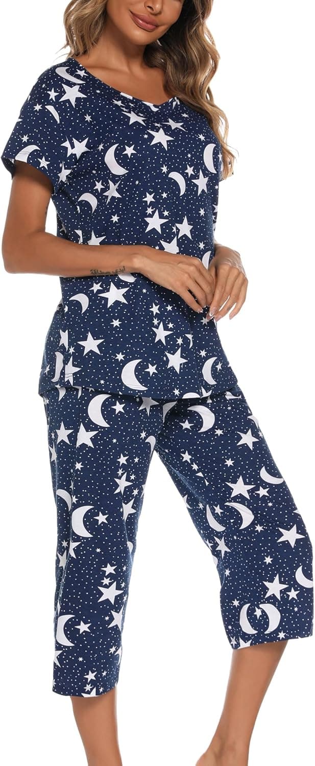 Detalle de ENJOYNIGHT Women’s Cotton Pajama Set (Short-Sleeve V-Neck Top + Capri Pants)