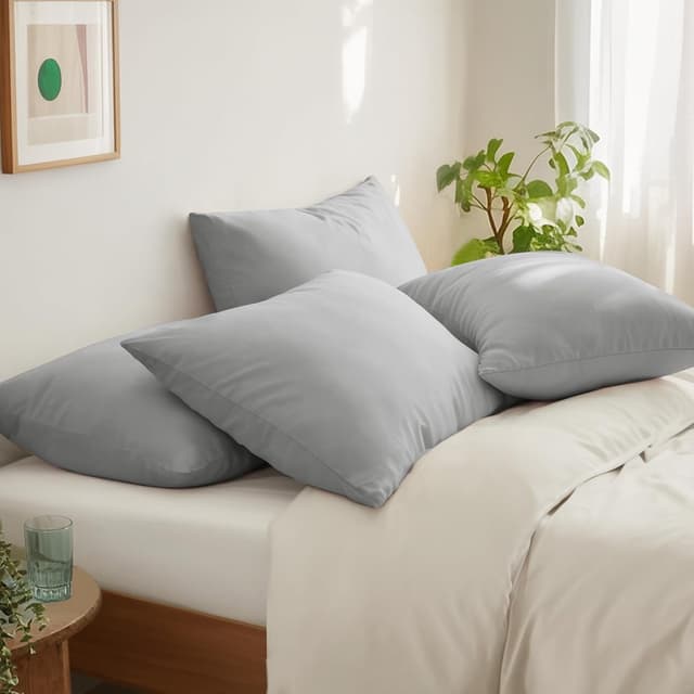 Detalle de RUIKASI light grey pillow cases (4-pack) with envelope closure, breathable brushed microfiber, 50x75 cm