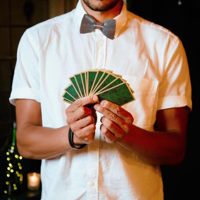 Detalle 2 de Talking Tables Kit Casino Night — Juego de mesa para adultos 🎲