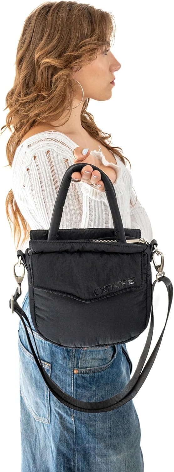 Detalle 2 de Expatrié Poppy Small borsa a tracolla piccola da donna in nylon riciclato