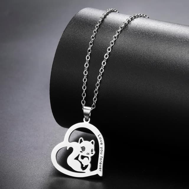 Detalle de VASSAGO Eichhörnchen-Halskette aus Edelstahl mit Herz-Anhänger und „Love you forever“