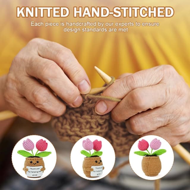 Detalle de Vicloon Mini Positive Doll, peluche a forma di piantina in vaso all’uncinetto con carta positiva