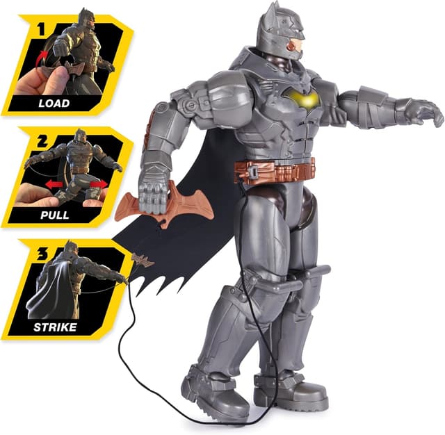 Detalle de DC Comics Batman Personaggio Deluxe Battle Strike da 30 cm con 5 accessori e oltre 20 suoni