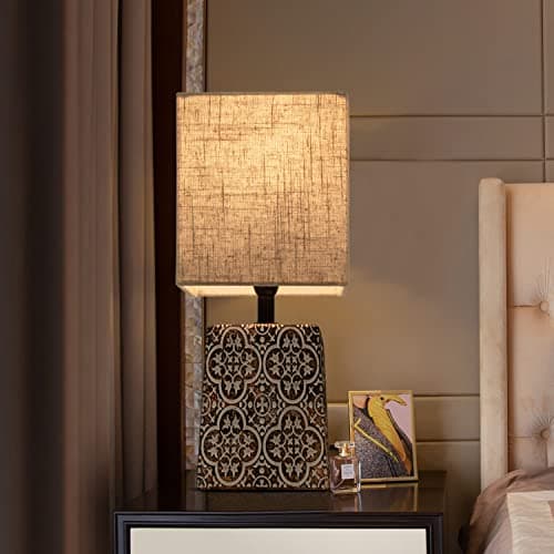 Detalle 2 de Aigostar 197056 Lámpara de Mesa E14 🏠