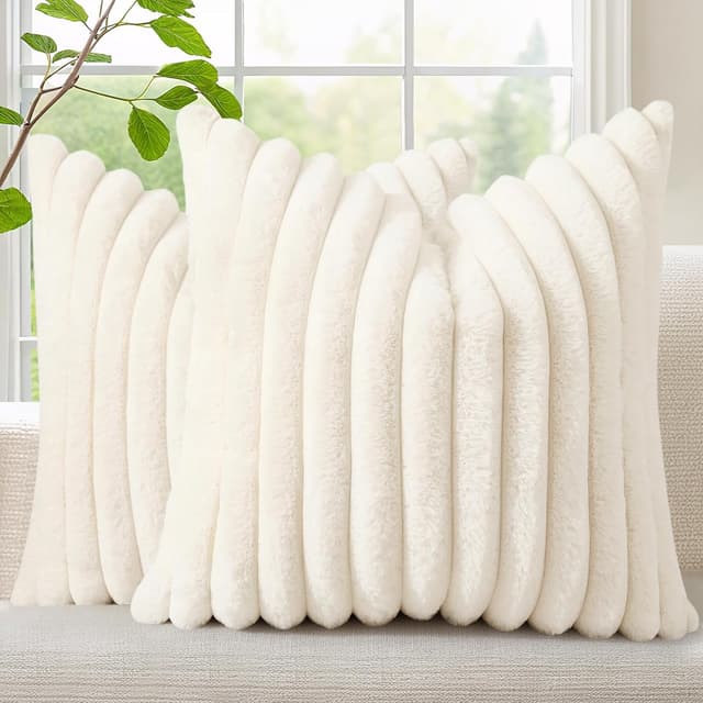 Detalle de decorUhome Faux Fur Spring Throw Pillow Covers 18x18 set