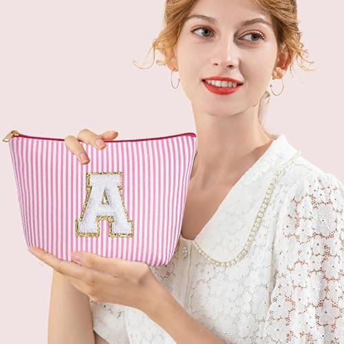 Detalle 2 de SEFORICO Personalized Make Up Bag with Glitter Letters – Large Capacity A-Z Cosmetic & Toiletry Pouch