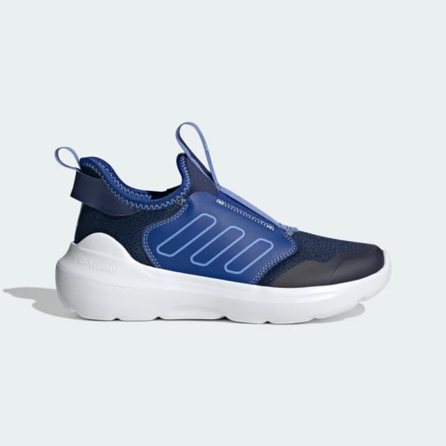 Detalle de adidas Tensaur Comfort para adolescentes en azul