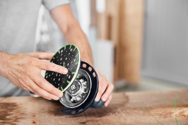Detalle de Festool Multi Jetstream2 Soft Sanding Pad for RO 150 Feq (150 mm) with FastFix