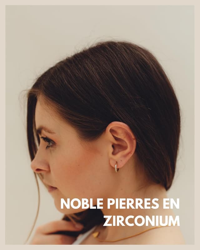 Detalle 2 de Mini créoles en acier inoxydable 13,7 mm