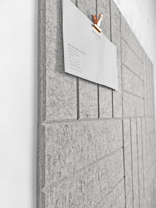 Thumbnail 3 de DECORITA Felt Bulletin Board Tiles 12-Pack 🧩