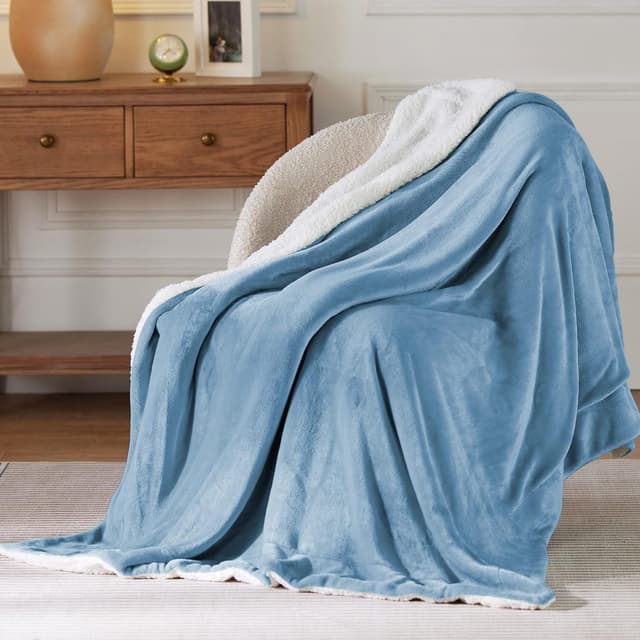 Detalle de Bedsure Sherpa throw blanket 150x200cm