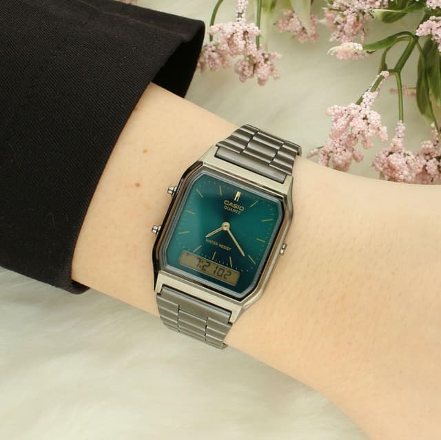 Detalle de Casio AQ-230EGG-3AEF Reloj digital analógico