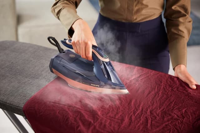 Thumbnail 11 de Philips Azur 8000 Series DST8050/20 Bügeleisen